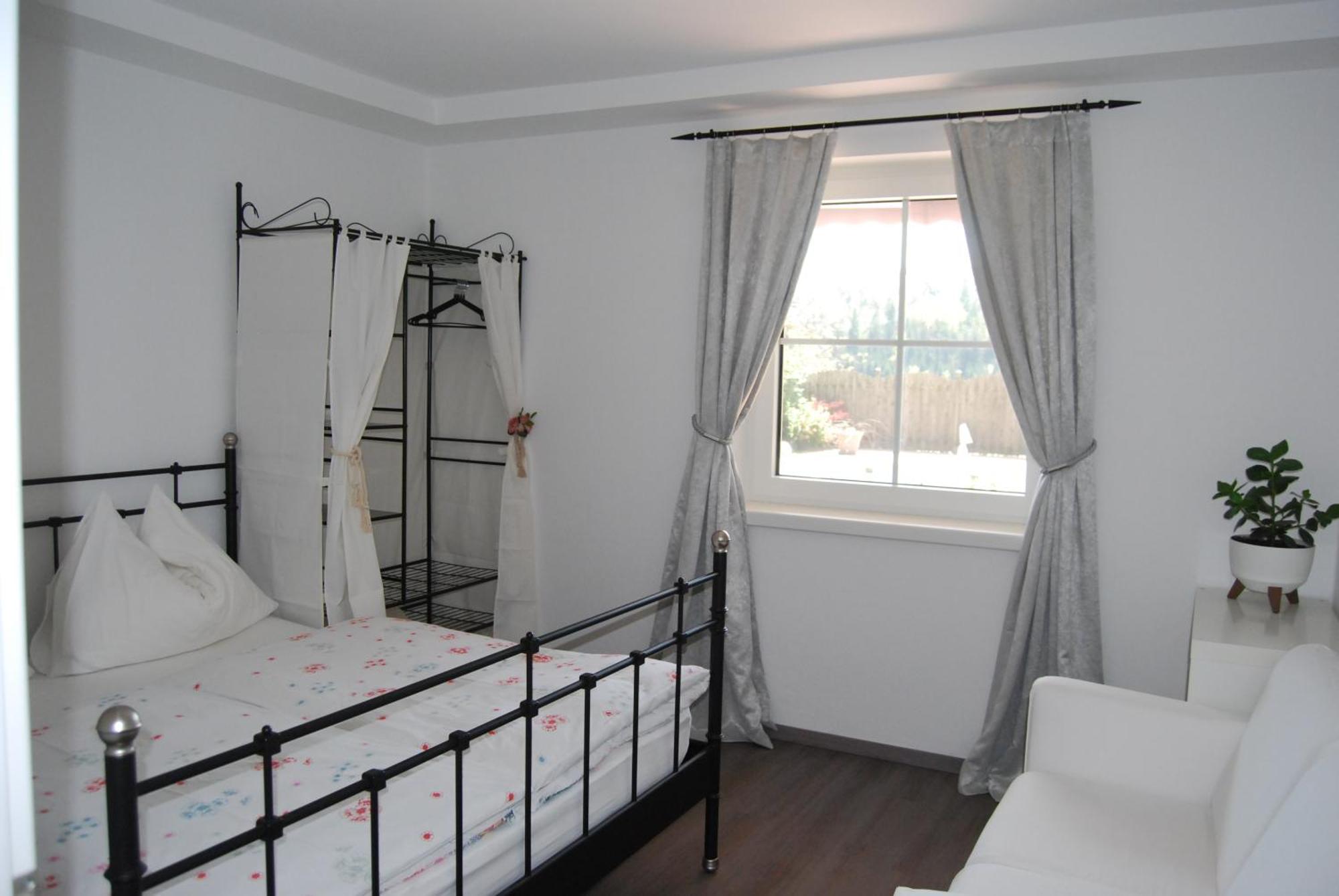 Ferienwohnung Mit Pool In Woerthersee Naehe Dellach  Exteriör bild